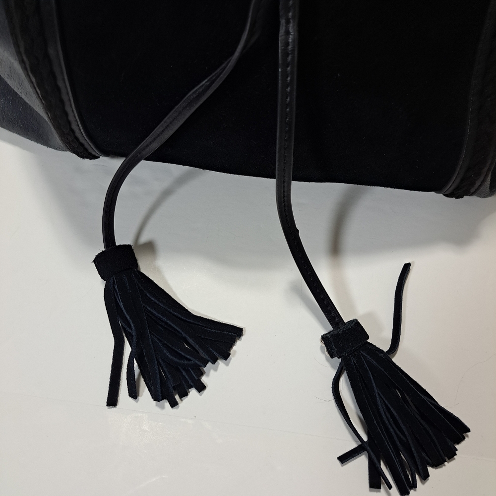 Moda Luxe Black Back - Picture 3 of 14